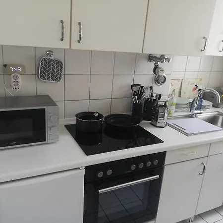Moebliertes Naehe Universitaet & Klinik Temporaere Aufenthalte Apartman Kiel
