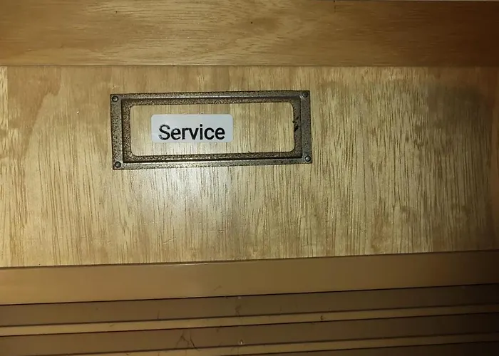 1 Zi Whg An Der Universitaet Zu Kiel-city, Alsenstrasse 17, Perfekt Als Schadenwohnung, Eigener Parkplatz, 45 Qm, Grosse Wohnkueche, , Wlan Incl, Perfekt Moebliert, Je 3 Min Zur Universitaetsklinik Zu Kiel, Ostsee, Seebaeder, Kiel